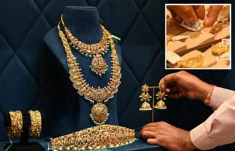 O contrabando de ouro aumenta na Índia à medida que o preço sobe antes dos festivais