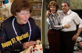 A estrela de “Happy Days” Marion Ross comemora 97º aniversário em uma foto rara