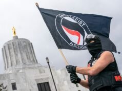 Primeiras acusações de terrorismo emitidas para ‘Célula Antifa’ após ataque ICE no Texas