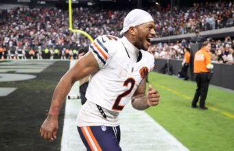 DJ Moore, do DJ Moore, é hospitalizado após vs comandantes
