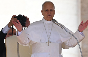 O mundo precisa de informação gratuita, precisa e objetiva: Papa Leão