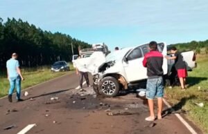 Uma terrível tragédia na Rota Nacional 12: dois caminhões colidiram frontalmente e quatro pessoas morreram