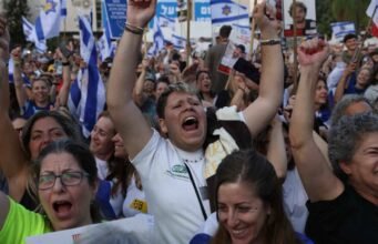 Reféns detidos pelo Hamas regressam a Israel: “Esta é uma felicidade que partilhamos com todo o povo”