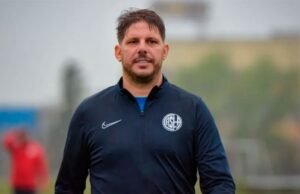 San Lorenzo, juntamente com a mudança de receber o Deportivo Riestra