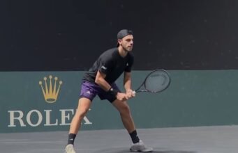 Francisco Cerúndolo estreou-se com triunfo em Paris