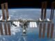 Então, eles também “retraem” e “avançam” na estação espacial?
