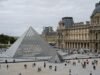 ‘Assalto direcionado’ e mais manchetes Ladrões ‘Braze’ roubam joias da coroa do Louvre