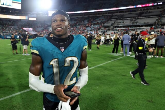 travis-hunter-12-jacksonville-jaguars-112973018_131af5.jpg