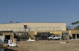O novo complexo esportivo de Harvard-Westlake está progredindo dentro do cronograma