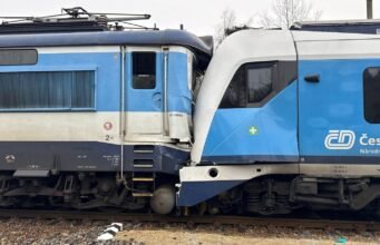Dezenas de feridos após colisão de dois trens de passageiros na República Tcheca | Notícias do mundo