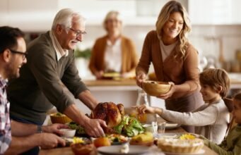 O Natal tira uma folga do Dia de Ação de Graças, pois os varejistas priorizam os lucros