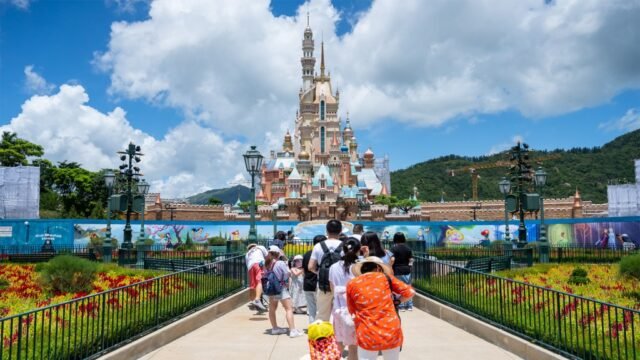 Hong-Kong-Disneyland.jpg