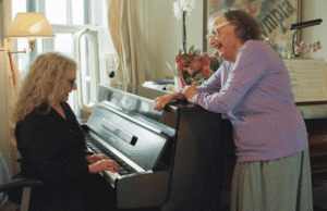 Carol Kane no filme de Nathan Silver