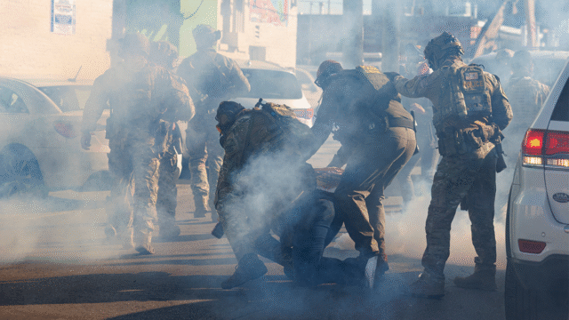 appeals-chicago-immigration-use-force.png