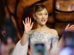 Um fã sequestra Ariana Grande na estreia de Wicked: For Good em Cingapura