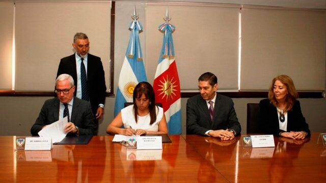 firma-convenio-534557-005456.jpg