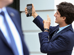 Jack Schlossberg usou a fama do TikTok para fazer campanha para o Congresso de Nova York