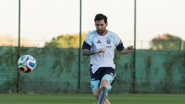 lionel-messi-entrenando-con-la-seleccion-argentina-2135617.jpg