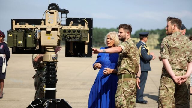 skynews-queen-camilla-anti-drone_7076723.jpg