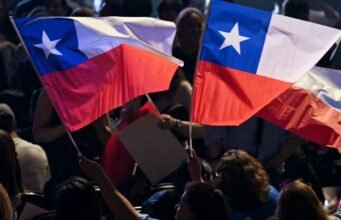 O primeiro turno das eleições desencadeia uma forte esquerda. Batalha da direita: NPR