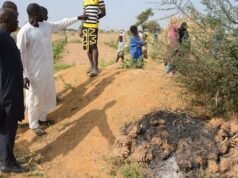 Aldeões nigerianos sofrem com os ataques aéreos dos EUA que abalaram suas casas e fizeram o céu brilhar em vermelho