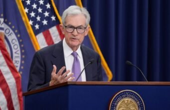 O principal funcionário mais popular de Powell, mostra nova pesquisa