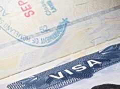 O Google e a Apple alertaram os funcionários para evitar viagens ao exterior ao emitir vistos.