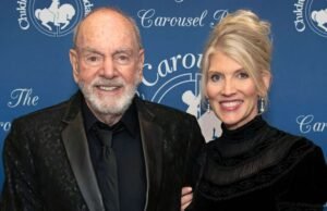 A esposa de Neil Diamond, Katie, revela o segredo de seu casamento duradouro (exclusivo)