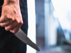 Suspeito de esfaquear três mulheres em estações de metrô de Paris foi preso