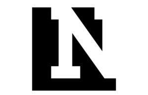 A família entrega o cão idoso cego ao abrigo – depois os veterinários removem seus olhos