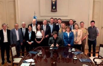 Mile se reunirá com seu gabinete em Olivos para encerrar o ano e definir o rumo para 2026