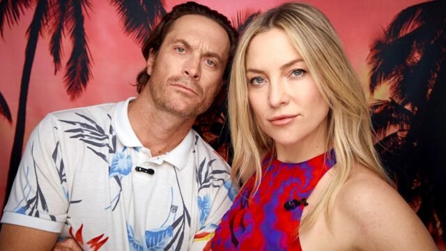 kate-hudson-oliver-hudson-posing.jpg