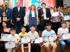 Fuentes participou da cerimônia de premiação dos atletas de Santiago por meio do programa de opinião esportiva do Canal 7.