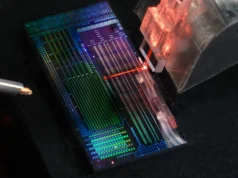 Este minúsculo chip pode mudar o futuro da computação quântica