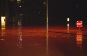 Evacuações de nível 3 em torno do condado de Clackamas após inundações