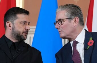 Zelenskyy segue para Londres para as negociações de paz na Ucrânia. Aqui está o que você deve saber: NPR