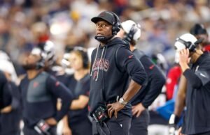 Mudanças no treinador da NFL em 2025: últimas demissões, rumores