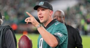 Nick Foles lembra aos fãs dos Broncos a história quando Jarrett Stidham começa contra os Patriots