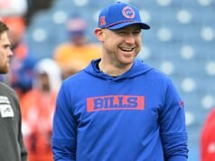 Bills promovem OC Joe Brady a treinador principal em contrato de 5 anos