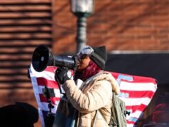 Criadores e comunidades de todo o mundo estão se manifestando contra o ICE