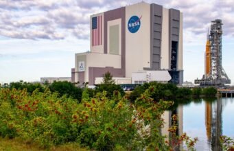 NASA adia teste crítico de reabastecimento do foguete lunar Artemis 2 até 31 de janeiro