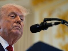 Trump anuncia tarifas de 10 por cento sobre a Dinamarca, aliada em meio à turbulência na Groenlândia