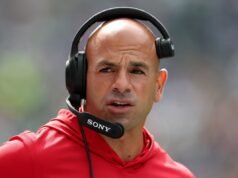 Os Titãs contrataram Robert Saleh como treinador principal