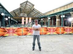 Sky está filmando o documentário “X Factor” com Simon Cowell como colaborador