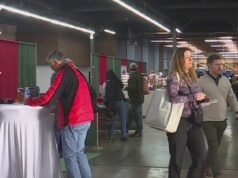 Cancelamentos devido ao medo de prisões do ICE, baixa participação no evento Portland Expo Center