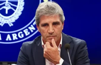 Louis Caputo responde ao kirchnerismo pelo pagamento da dívida