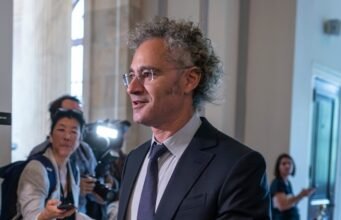 Palantir levou importantes contratos e controvérsias federais aos tribunais durante a era Trump.