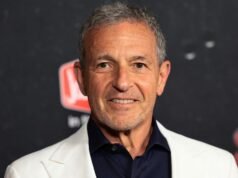 Bob Iger compartilha fotos promovendo o Parque Disneyland Abu Dhabi