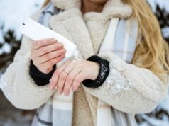 Os melhores cuidados hidratantes para a pele para a tempestade de inverno, segundo um dermatologista