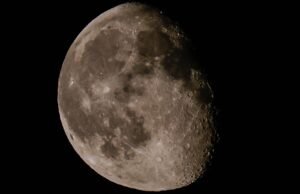 De 5 a 6 de janeiro, observe a lua dançar com a estrela brilhante Regulus